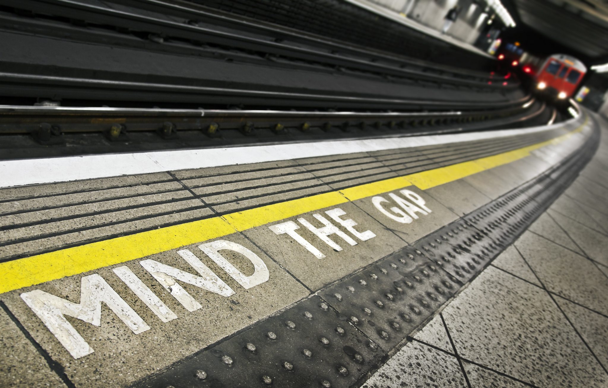 london underground line marking
